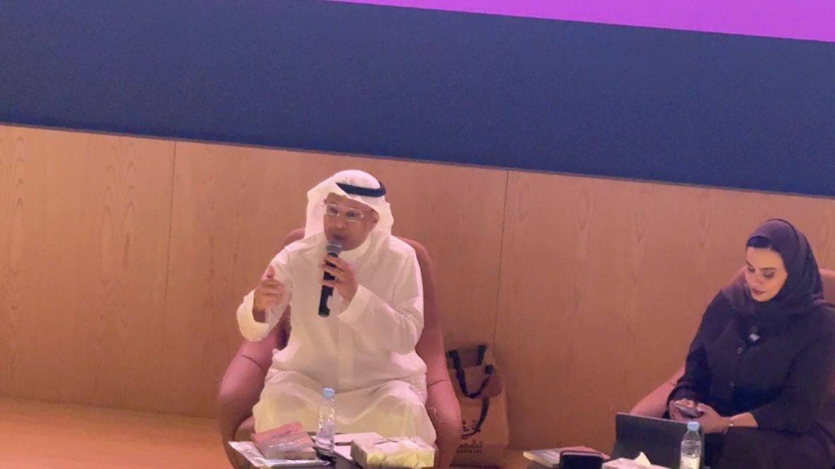 السماري «يُنيخ» فيلق الإبل في بيت الثقافة